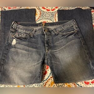 7  for  all Mankind medium wash size 32